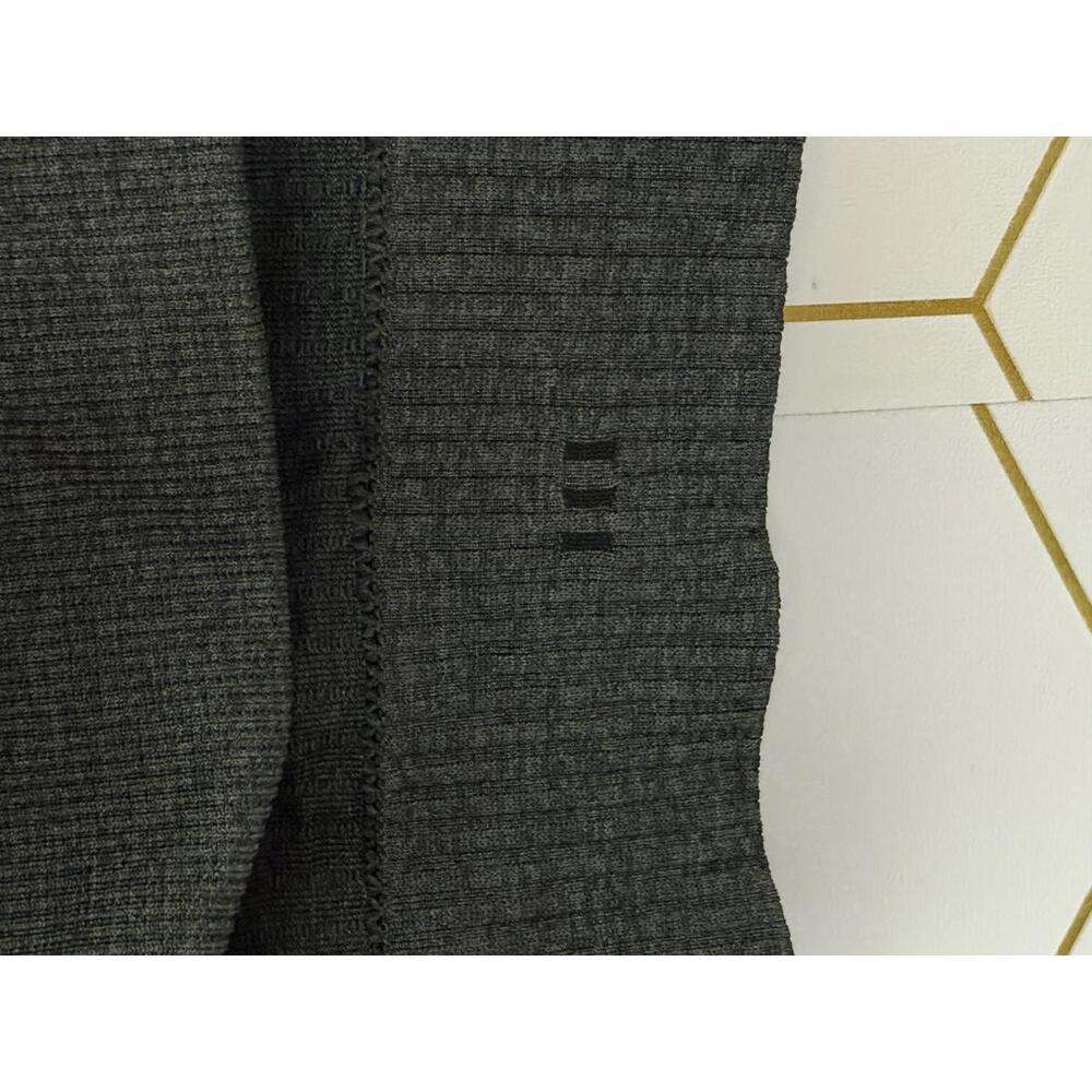 **SOLD** Lululemon Ebb to Street Long Sleeve Shirt - Size - 6 - Picture 7 of 7